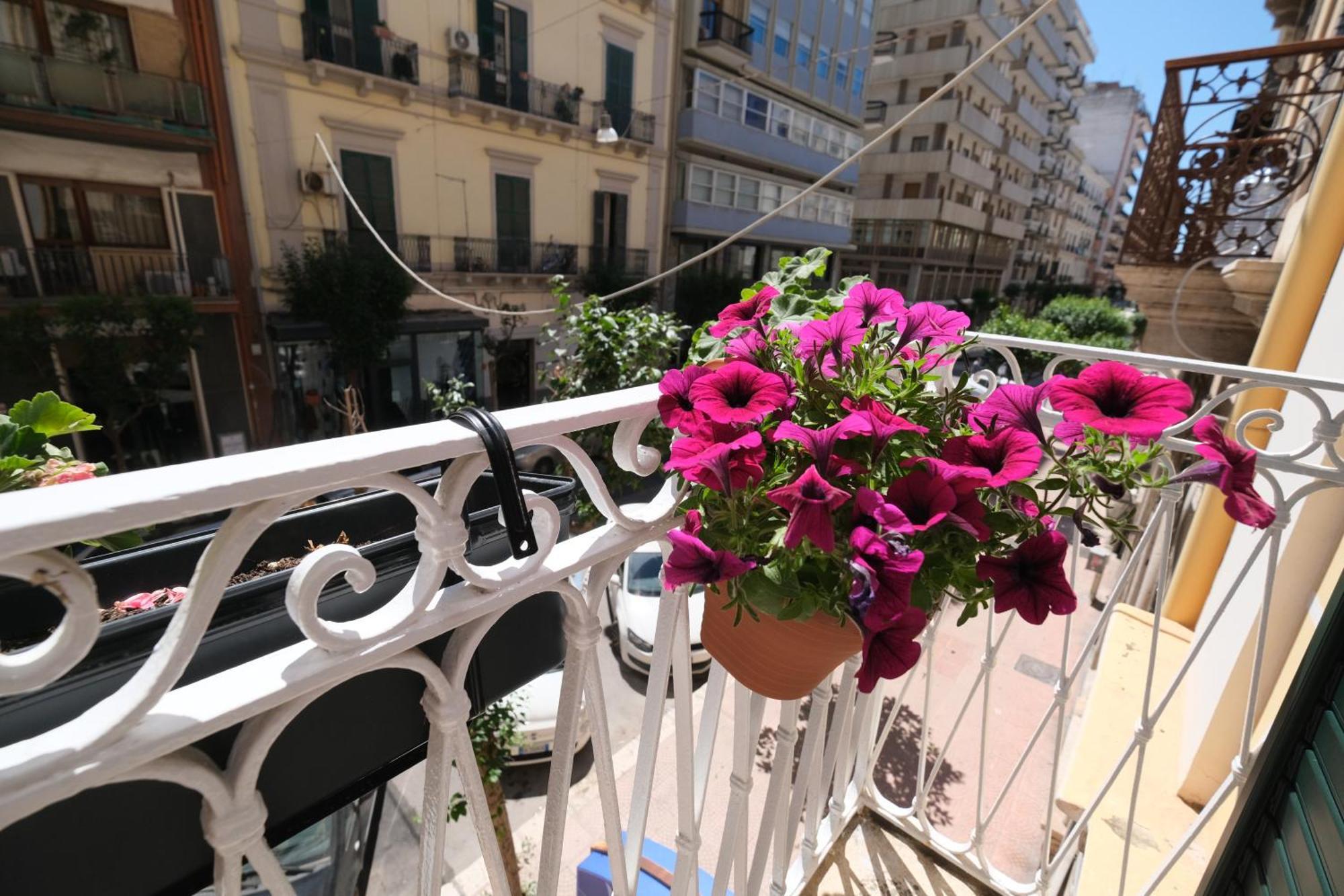 Il Poggiolo Fiorito Hotell Taranto Eksteriør bilde