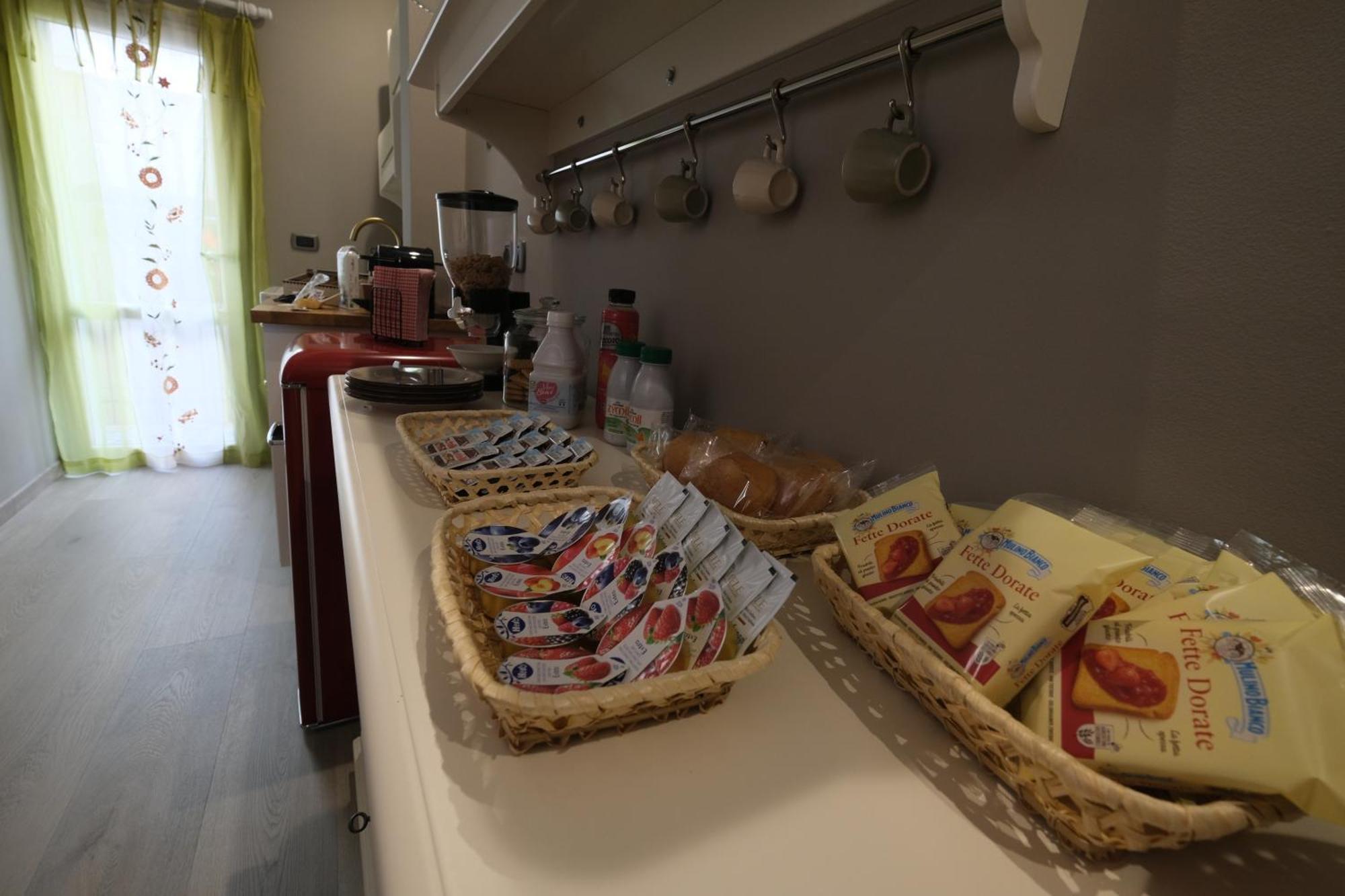 Il Poggiolo Fiorito Hotell Taranto Eksteriør bilde