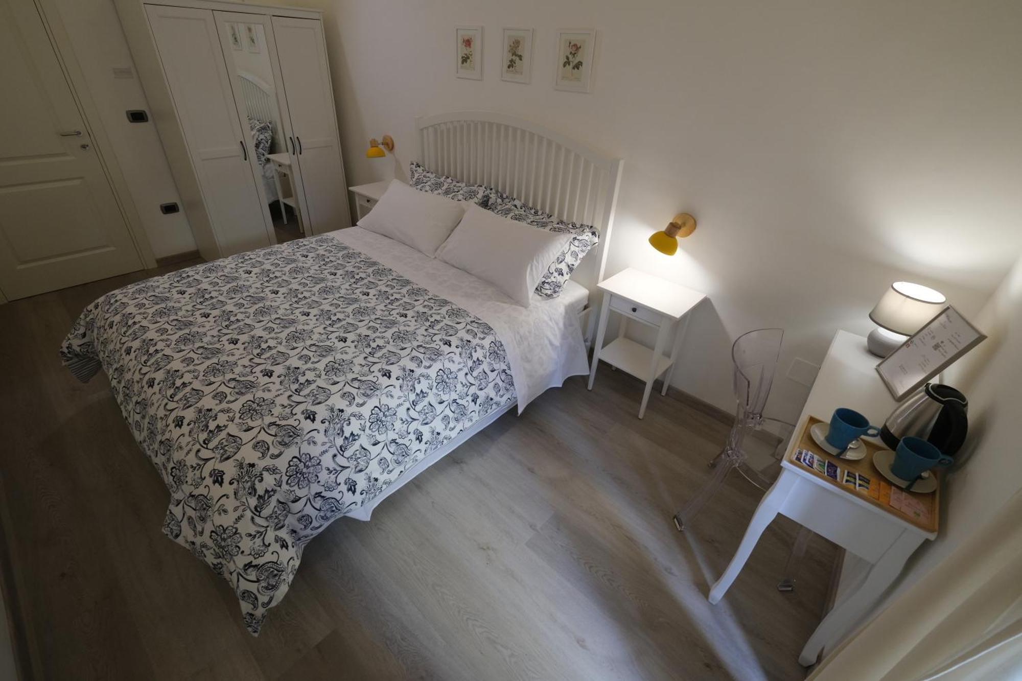 Il Poggiolo Fiorito Hotell Taranto Eksteriør bilde
